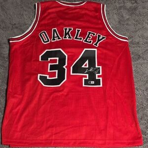BECKETT COA AUTOGRAPHED Charles Oakley CHICAGO Basketball Jersey